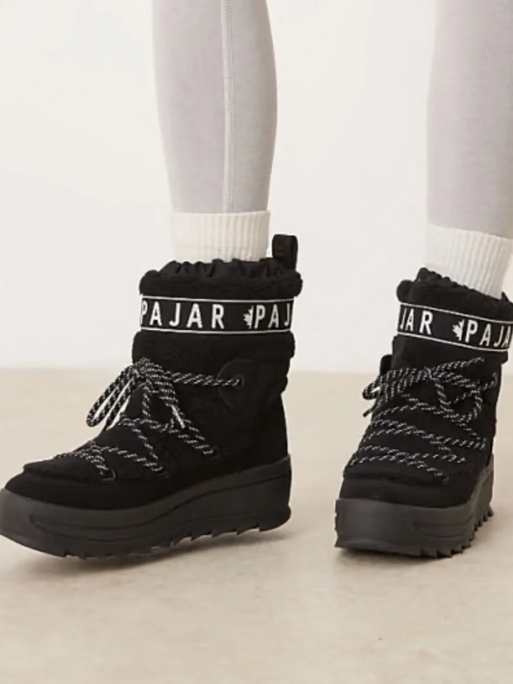 Pajar Galaxy Lama Black Platform Lace-Up Snow Winter Boots Women’s Size 8.5